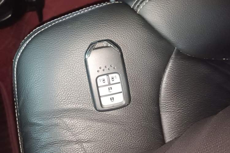 Used Honda Elysion 2019 2.0L Hybrid Luxury Edition Interior 1