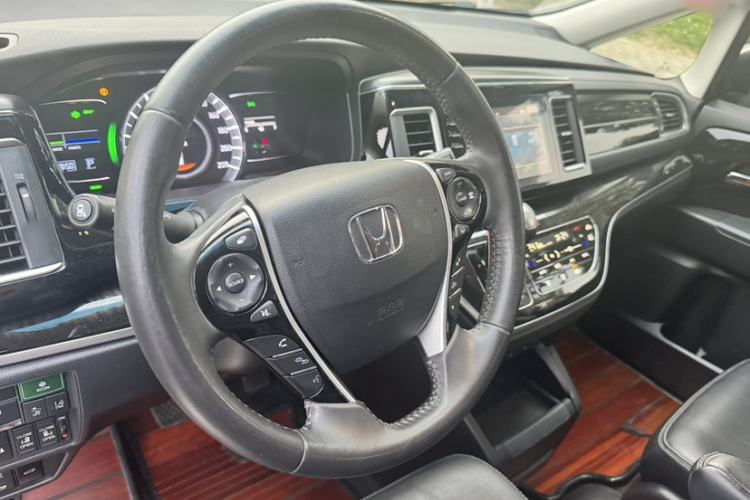Used Honda Elysion 2019 2.0L Hybrid Luxury Edition Interior 1