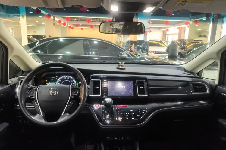 Used Honda Elysion 2019 2.0L Hybrid Luxury Edition Interior 2