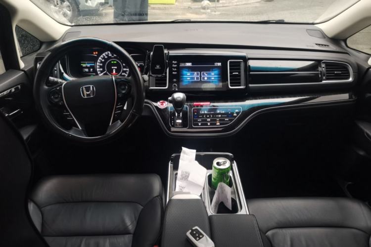 Used Honda Elysion 2019 2.0L Hybrid Luxury Edition Interior 2