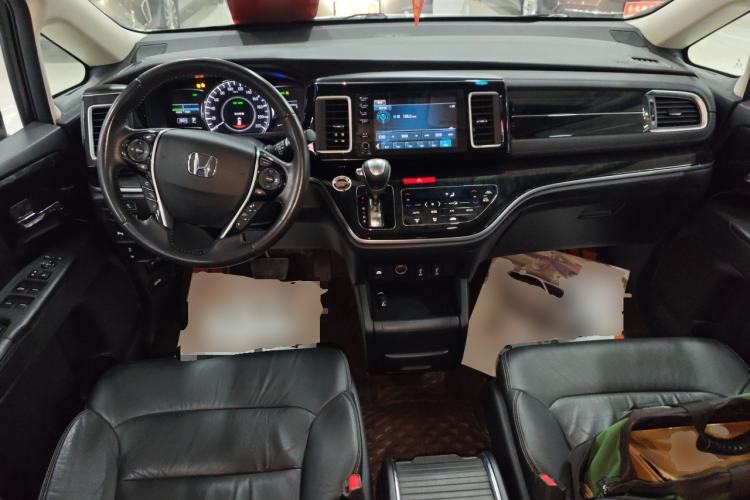 Used Honda Elysion 2019 2.0L Hybrid Supreme Edition Interior 2