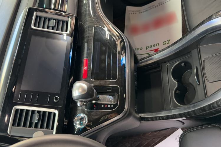 Used Honda Elysion 2019 2.0L Hybrid Supreme Edition Interior 3