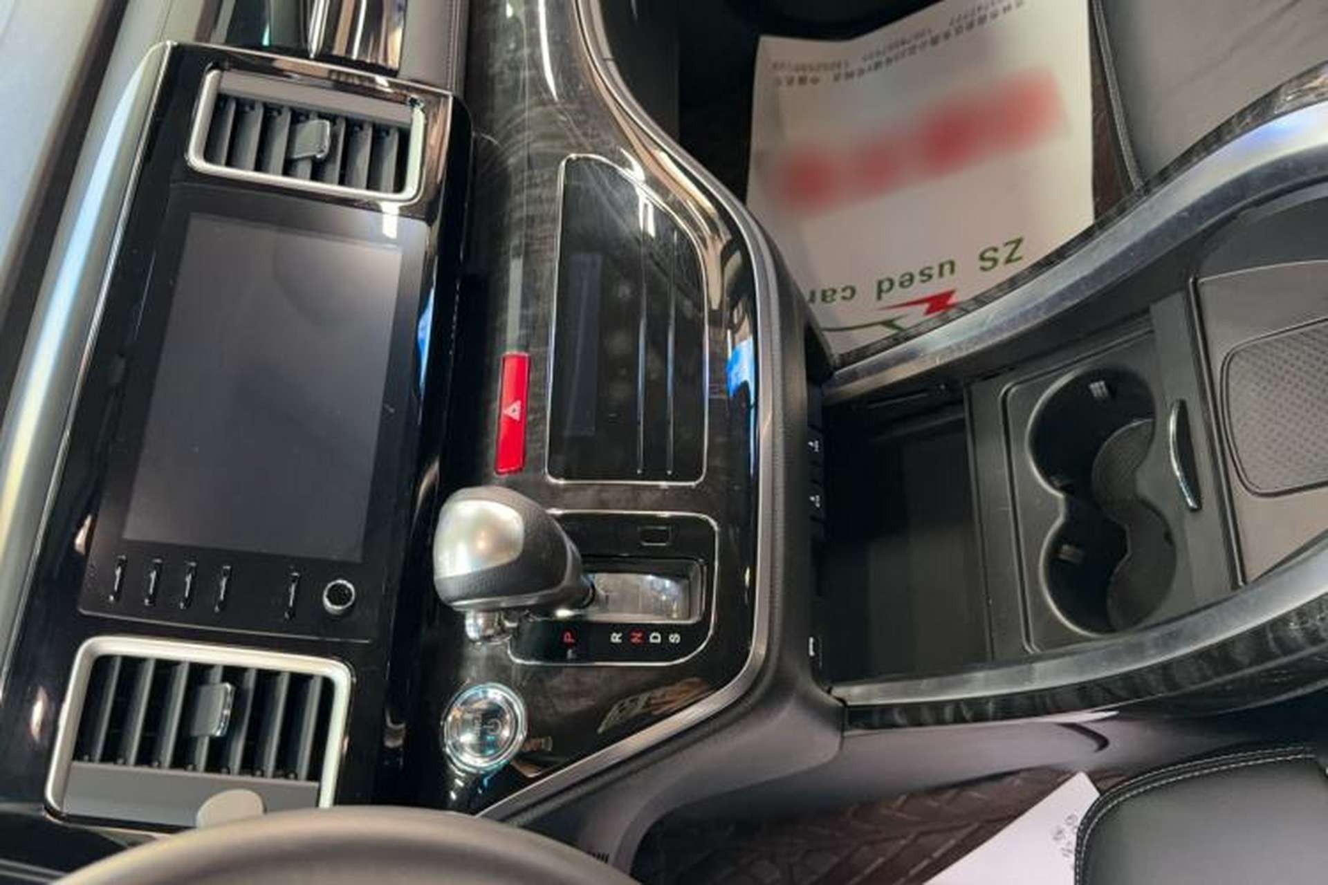 Used Honda Elysion 2019 2.0L Hybrid Supreme Edition Interior 3