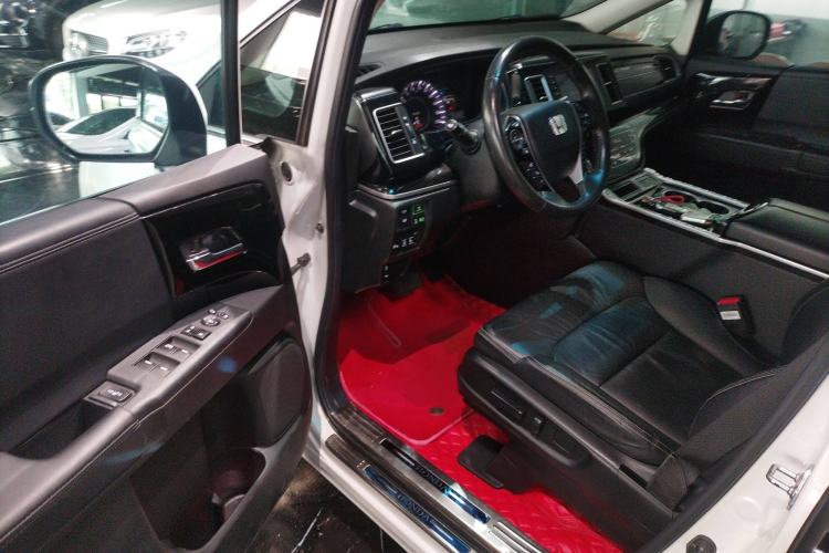 Used Honda Elysion 2019 2.0L Hybrid Luxury Edition Interior 3