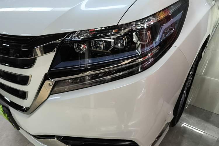 Used Honda Elysion 2019 2.0L Hybrid Comfort Edition Left Front Headlight