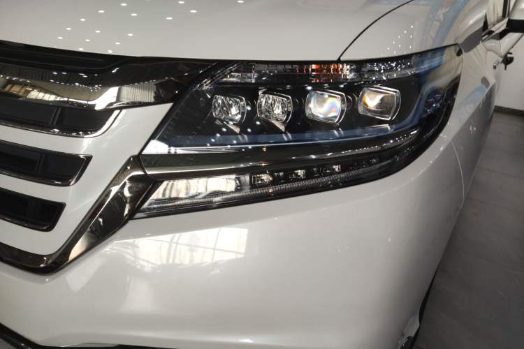 Used Honda Elysion 2019 2.0L Hybrid Luxury Edition Left Front Headlight