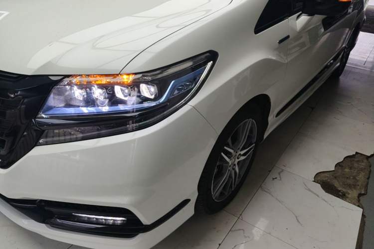 Used Honda Elysion 2019 2.0L Hybrid Supreme Edition Left Front Headlight