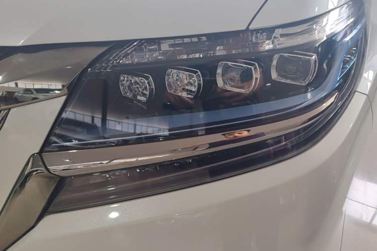Used Honda Elysion 2019 2.0L Hybrid Luxury Edition Left Front Headlight