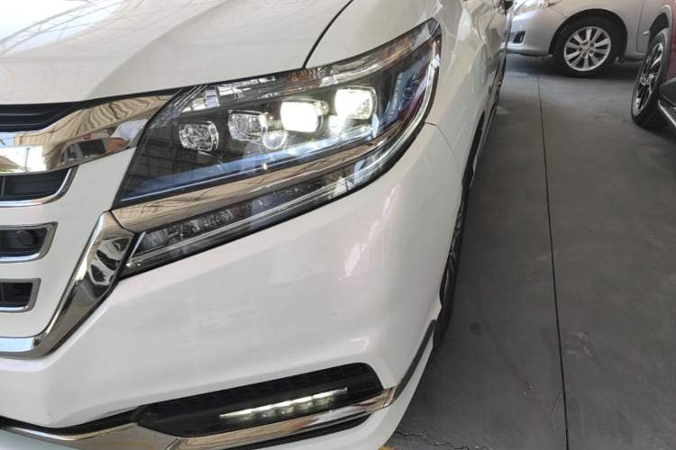 Used Honda Elysion 2019 2.0L Hybrid Supreme Edition Left Front Headlight