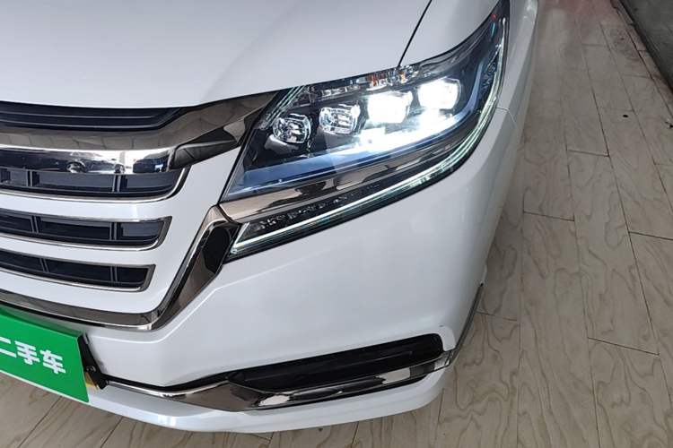 Used Honda Elysion 2019 2.0L Hybrid Luxury Edition Left Front Headlight