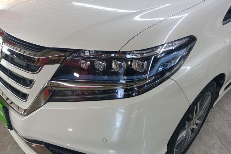 Used Honda Elysion 2019 2.0L Hybrid Supreme Edition Left Front Headlight