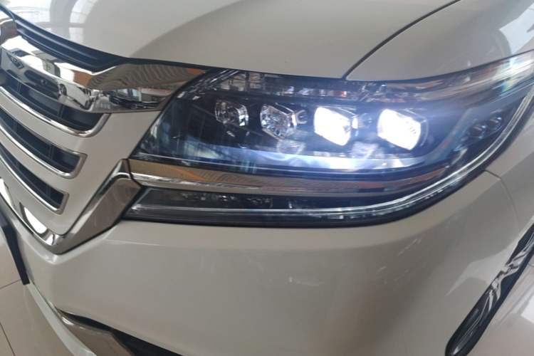 Used Honda Elysion 2019 2.0L Hybrid Luxury Edition Left Front Headlight