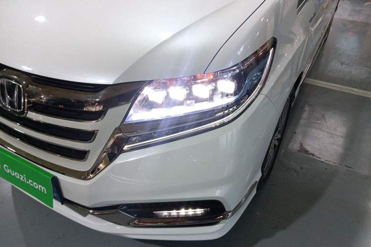 Used Honda Elysion 2019 2.0L Hybrid Luxury Edition Left Front Headlight