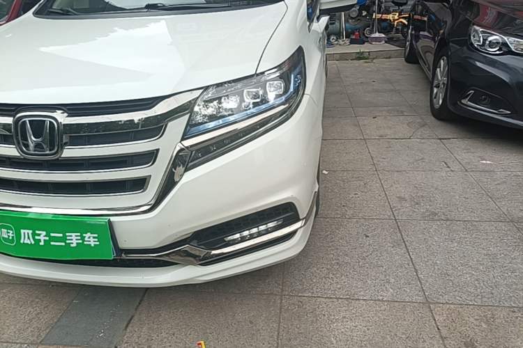 Used Honda Elysion 2019 2.0L Hybrid Luxury Edition Left Front Headlight