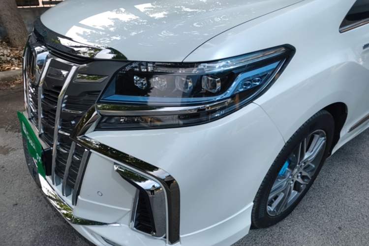 Used Honda Elysion 2019 2.0L Hybrid Supreme Edition Left Front Headlight