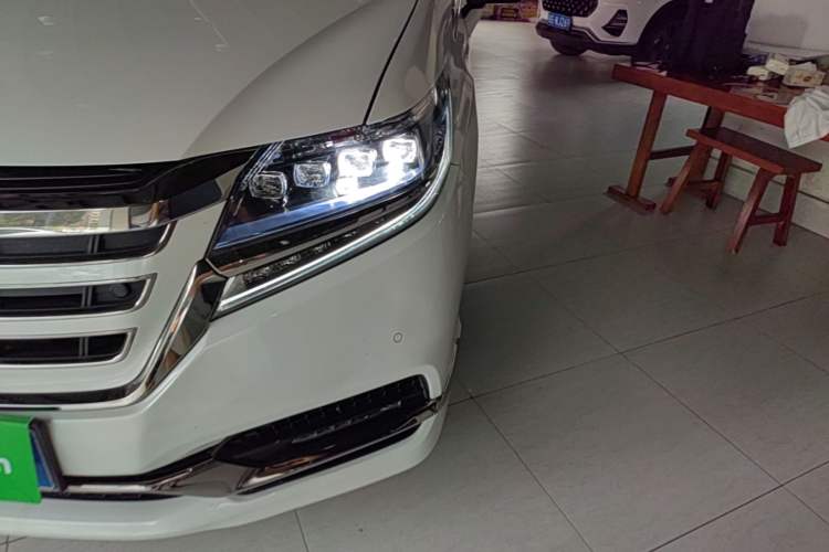 Used Honda Elysion 2019 2.0L Hybrid Supreme Edition Left Front Headlight