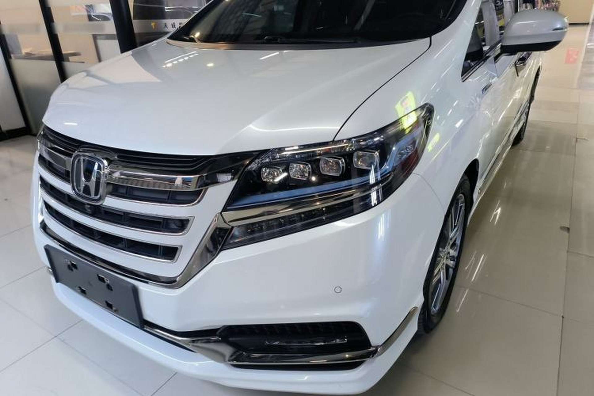 Used Honda Elysion 2019 2.0L Hybrid Supreme Edition Left Front Headlight