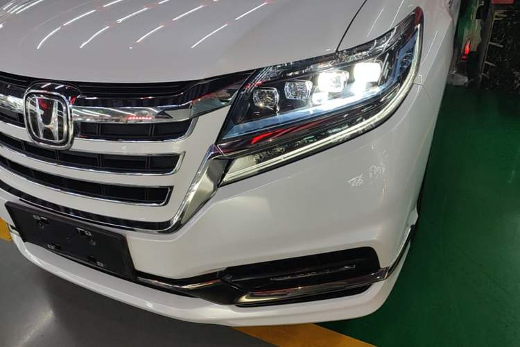 Used Honda Elysion 2019 2.0L Hybrid Supreme Edition Left Front Headlight