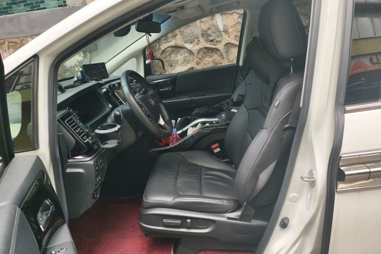 Used Honda Elysion 2019 2.0L Hybrid Luxury Edition Left Front Seat