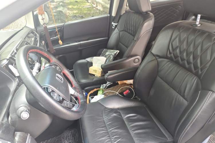 Used Honda Elysion 2019 2.0L Hybrid Luxury Edition Left Front Seat