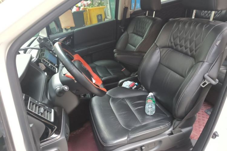 Used Honda Elysion 2019 2.0L Hybrid Luxury Edition Left Front Seat