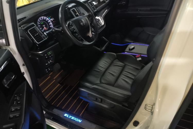 Used Honda Elysion 2019 2.0L Hybrid Luxury Edition Left Front Seat
