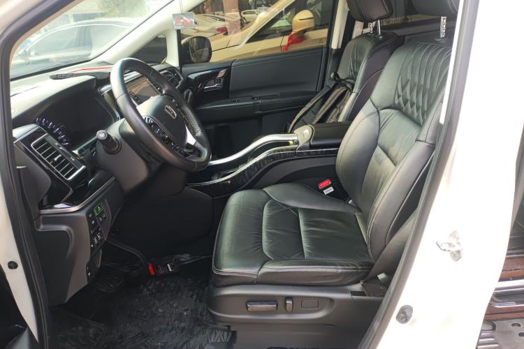 Used Honda Elysion 2019 2.0L Hybrid Luxury Edition Left Front Seat