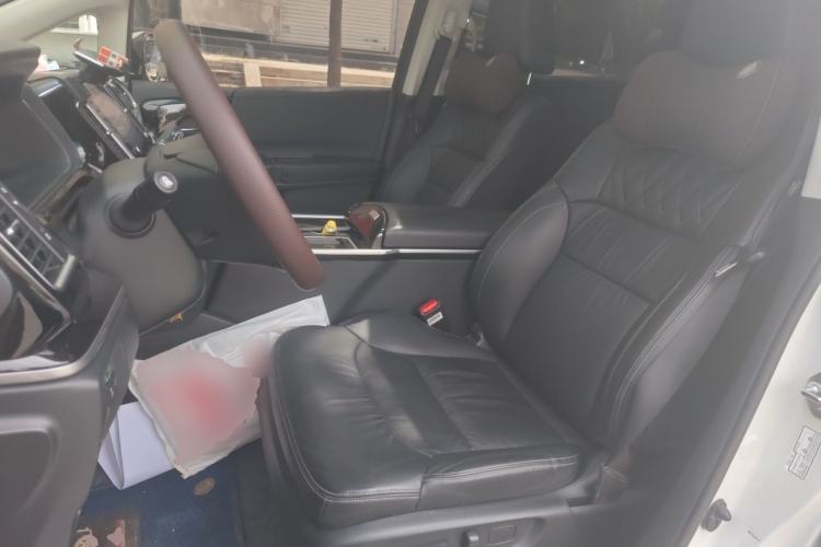 Used Honda Elysion 2019 2.0L Hybrid Supreme Edition Left Front Seat