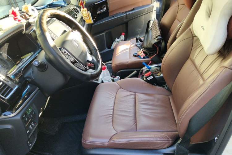Used Honda Elysion 2019 2.0L Hybrid Supreme Edition Left Front Seat