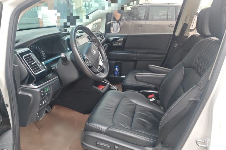 Used Honda Elysion 2019 2.0L Hybrid Comfort Edition Left Front Seat