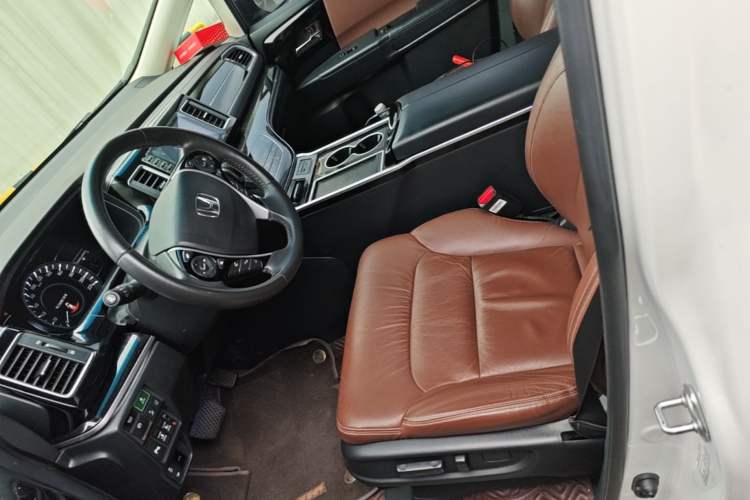 Used Honda Elysion 2019 2.0L Hybrid Supreme Edition Left Front Seat