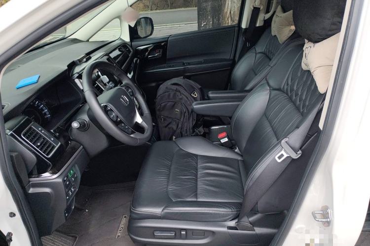 Used Honda Elysion 2019 2.0L Hybrid Luxury Edition Left Front Seat