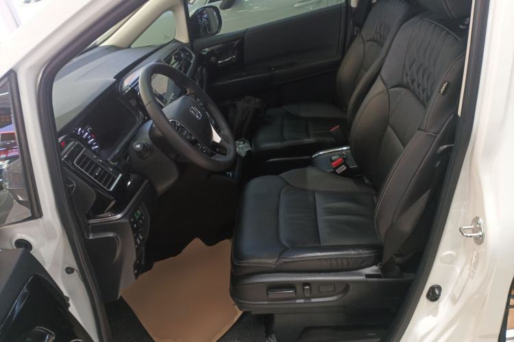 Used Honda Elysion 2019 2.0L Hybrid Luxury Edition Left Front Seat