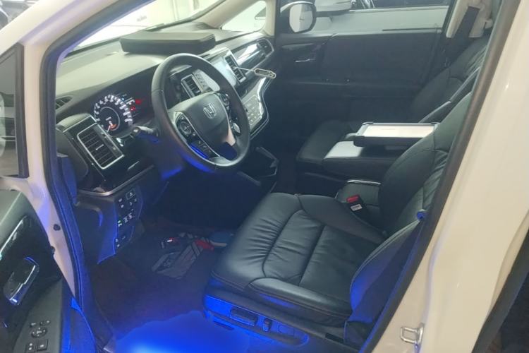 Used Honda Elysion 2019 2.0L Hybrid Comfort Edition Left Front Seat