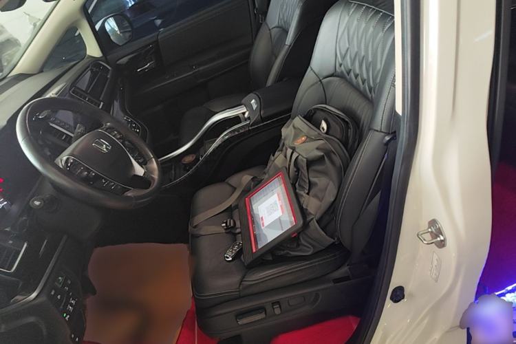Used Honda Elysion 2019 2.0L Hybrid Luxury Edition Left Front Seat