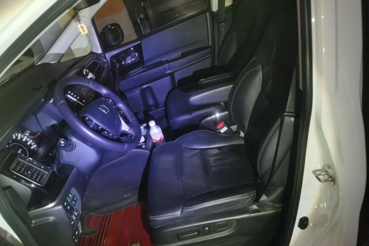 Used Honda Elysion 2019 2.0L Hybrid Luxury Edition Left Front Seat