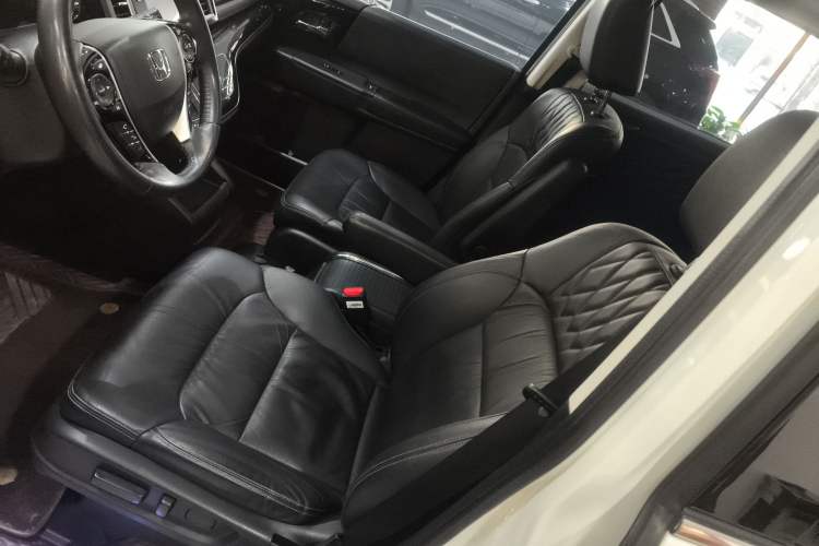 Used Honda Elysion 2019 2.0L Hybrid Luxury Edition Left Front Seat