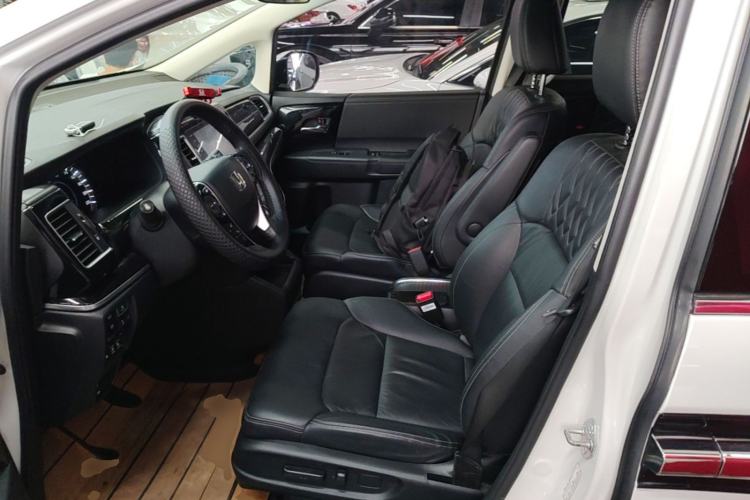 Used Honda Elysion 2019 2.0L Hybrid Luxury Edition Left Front Seat
