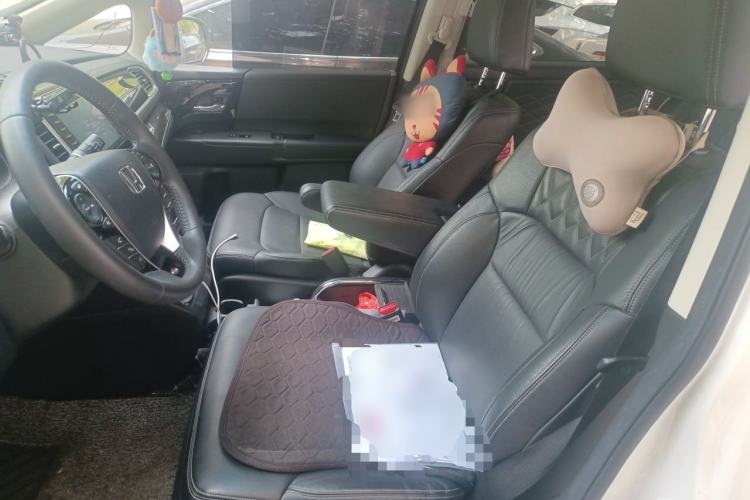 Used Honda Elysion 2019 2.0L Hybrid Supreme Edition Left Front Seat