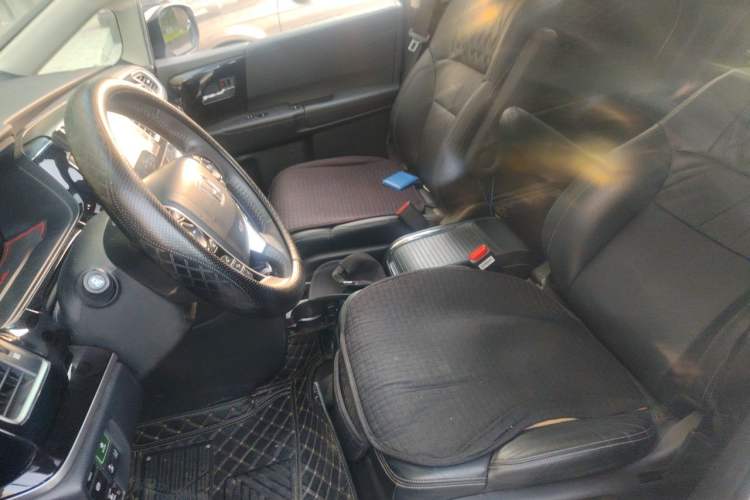 Used Honda Elysion 2019 2.0L Hybrid Luxury Edition Left Front Seat