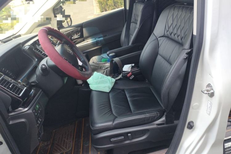 Used Honda Elysion 2019 2.0L Hybrid Luxury Edition Left Front Seat