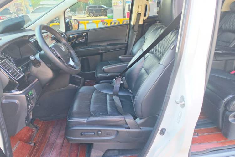 Used Honda Elysion 2019 2.0L Hybrid Luxury Edition Left Front Seat