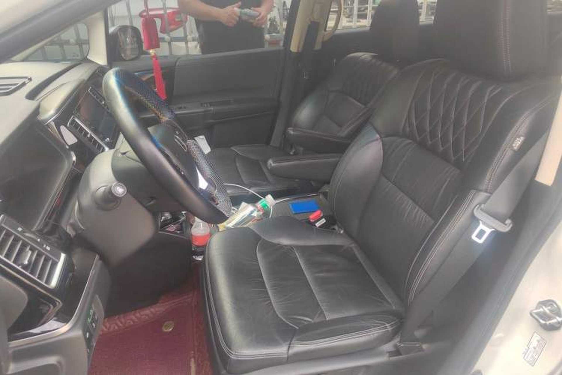 Used Honda Elysion 2019 2.0L Hybrid Luxury Edition Left Front Seat