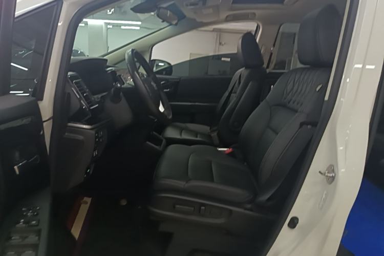 Used Honda Elysion 2019 2.0L Hybrid Luxury Edition Left Front Seat