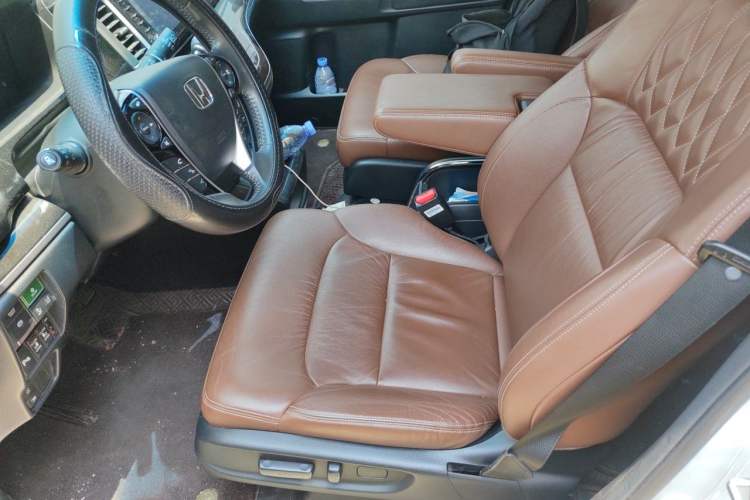 Used Honda Elysion 2019 2.0L Hybrid Supreme Edition Left Front Seat