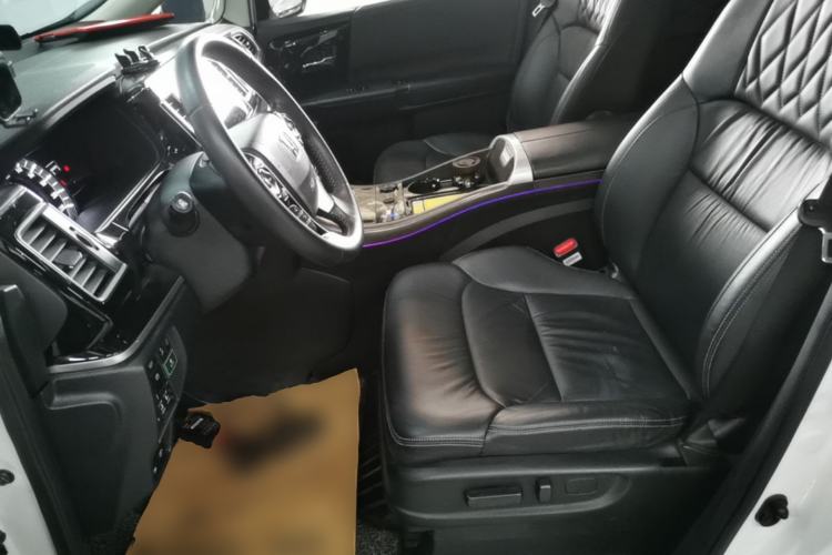Used Honda Elysion 2019 2.0L Hybrid Luxury Edition Left Front Seat