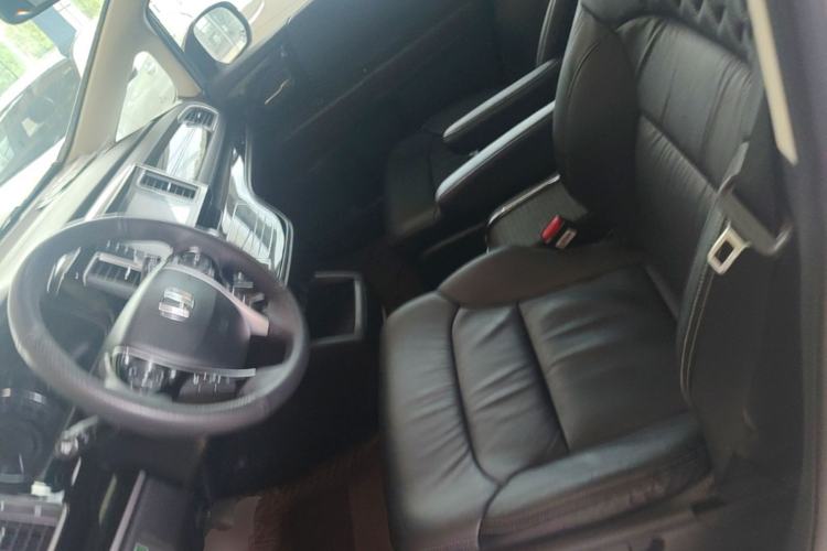 Used Honda Elysion 2019 2.0L Hybrid Luxury Edition Left Front Seat
