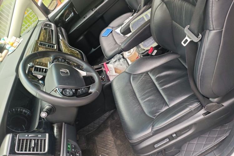 Used Honda Elysion 2019 2.0L Hybrid Luxury Edition Left Front Seat