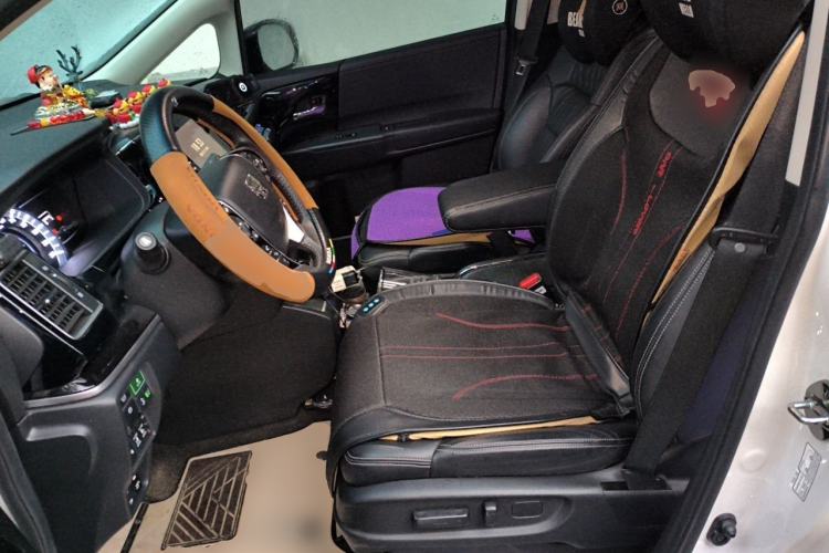 Used Honda Elysion 2019 2.0L Hybrid Supreme Edition Left Front Seat