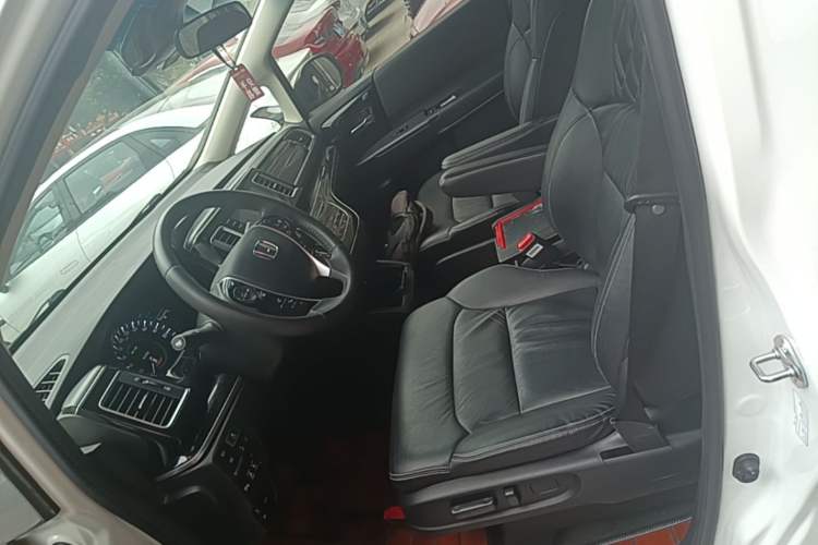Used Honda Elysion 2019 2.0L Hybrid Luxury Edition Left Front Seat